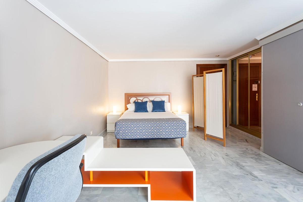 Francos 3 Sevilla Urban Apartment Екстериор снимка